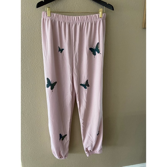 🆕Butterfly print lounge pants in pink - Picture 3 of 3
